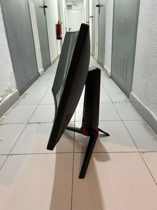 Monitor Asus ROG Strix 27 144Hz Curvo