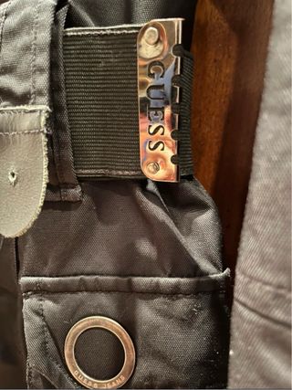 Giubbotto tecnico Guess nero con cintura