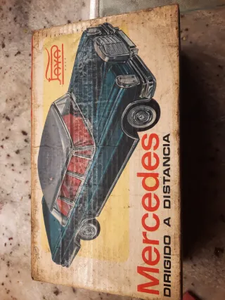 Coche de juguete Mercedes 600