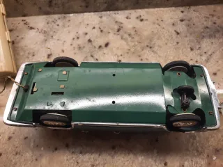 Coche de juguete Mercedes 600