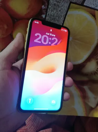 iPhone 11 Apple