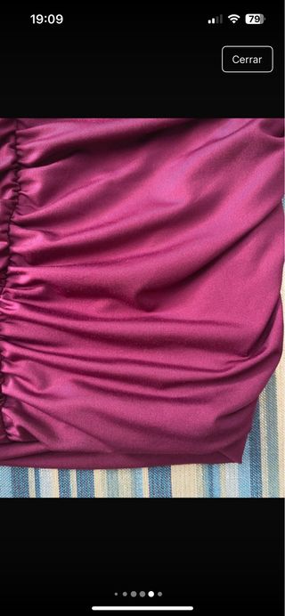 Vestido morado ajustado manga larga