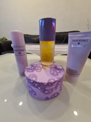 Conjunto Perfume Vanderbilt Mujer Joyero de regalo