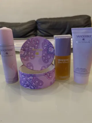 Conjunto Perfume Vanderbilt Mujer Joyero de regalo