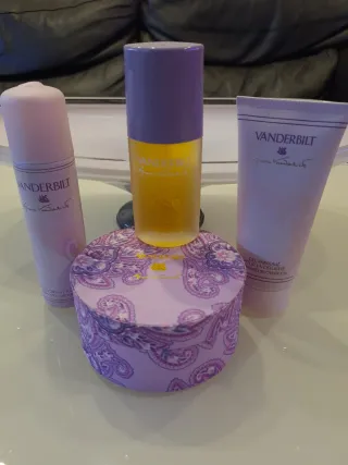 Conjunto Perfume Vanderbilt Mujer Joyero de regalo