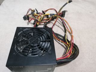 Fuente Alimentación CoolMaster 600W 80 Plus
