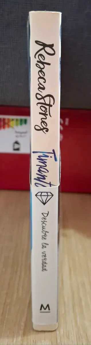 Timantti Rebeca Stones Libro