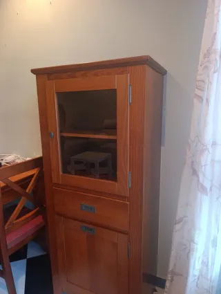 Mueble auxiliar salón madera y cristal