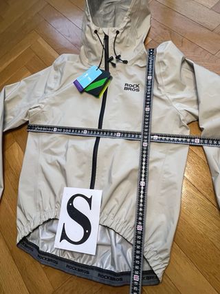 Chubasquero Rock Bros ciclismo talla S.NUEVO