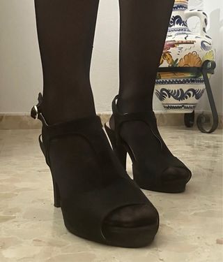 Tacones negros de plataforma