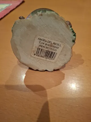 Bola de cristal con duende y purpurina