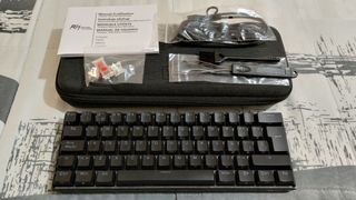 Teclado mecánico Royal Kludge RK61