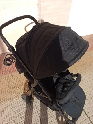 Silla de paseo Hauck negra !!!