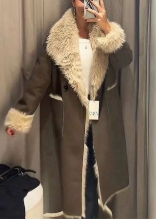 Abrigo reversible Zara pelo doble faz