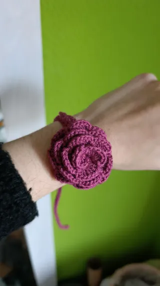 Gargantilla flor crochet