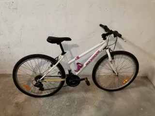 Bicicleta niña Rockrider blanca