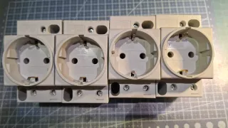 Enchufe Schuko Carril DIN Schneider Electric