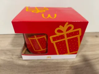 Taza McDonald's Roja