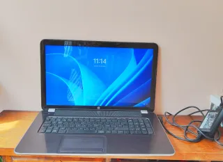 HP Pavilion Portátil con cargador - SIN BATERIA