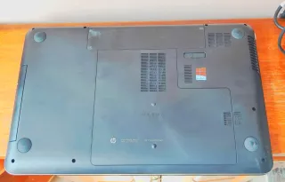 HP Pavilion Portátil con cargador - SIN BATERIA