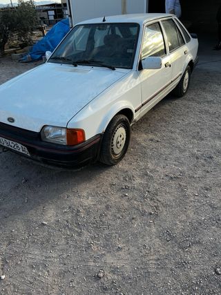 Ford Escort 1987