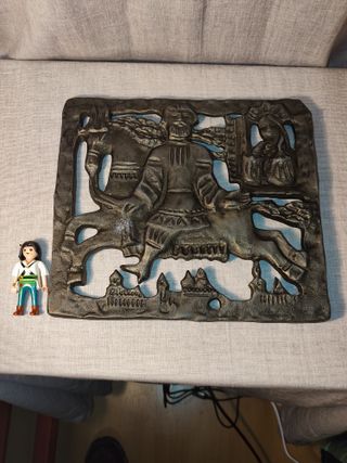 Rejilla antigua de hierro decorativa