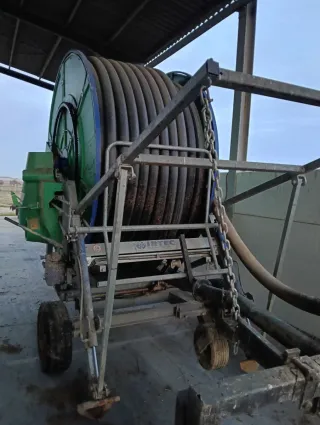 Cañón de riego grande