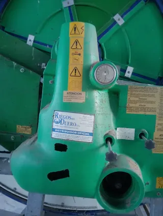 Cañón de riego grande