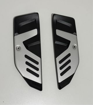 Pisaderas originales TMAX 560 2021