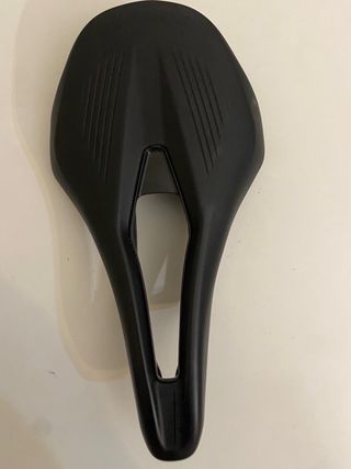 Sillín Fizik Argo Vento 140mm Negro