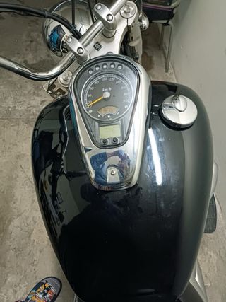 Moto Suzuki Intruder 800 Negra