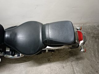 Moto Suzuki Intruder 800 Negra