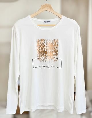 Camiseta blanca de mujer