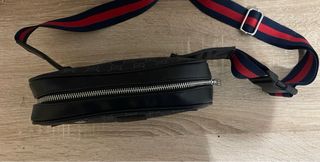 Riñonera Gucci Negra y Gris