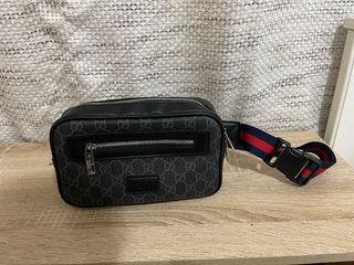 Riñonera Gucci Negra y Gris
