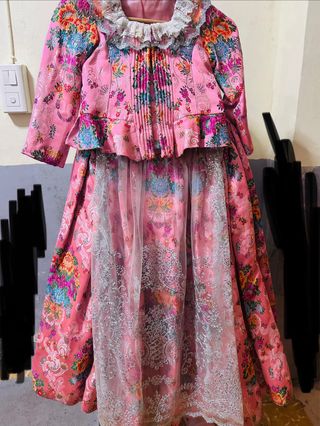 Traje de fallera multicolor