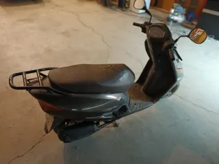 Moto honda  Scooter Gris 125