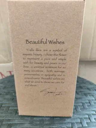 Figura Niña con Flores Enesco Arte Decorativo