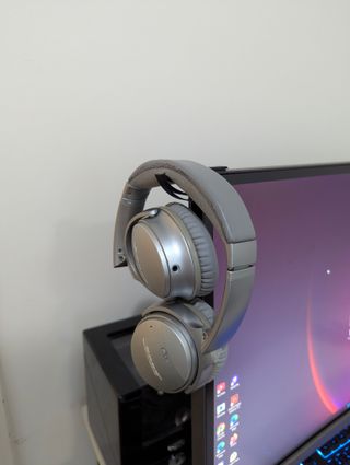 Supporto per cuffie monitor 3D