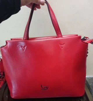 Borsa rossa in pelle