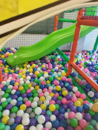 Parque de bolas infantil
