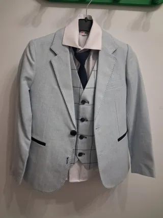 Traje comunión niño azul y gris