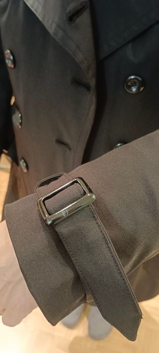 Gabardina negra zara