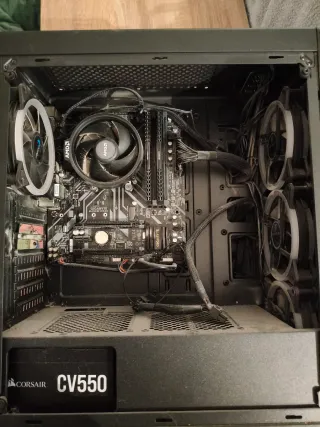 PC Gaming Ryzen 5 2600X GTX 1660 16GB RAM