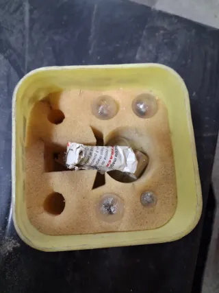 Lampara Metal Auto Mazda Repuesto Renault 8