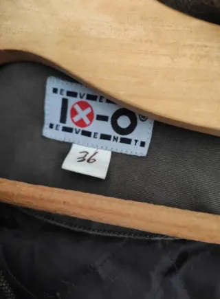 Casaco de senhora verde caqui usado