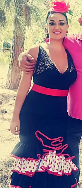 Falda Sevillanas Negra y Roja