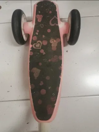 Patinete infantil rosa y blanco