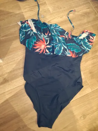 Bañador estampado tropical