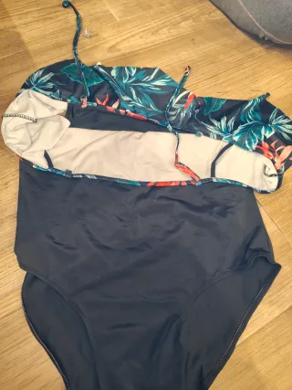 Bañador estampado tropical